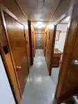 قارب طاقم للبيع