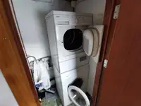 سفينة نقل بضائع بالمركبات (Ro-Ro) للبيع