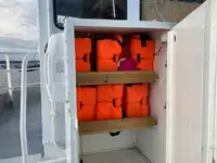 سفينة سحب للبيع