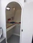 سفينة بحثية للبيع
