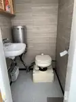 قارب مزدوج الهيكل للبيع