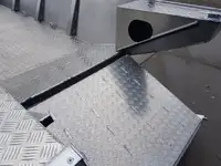 سفينة إنزال، ناقلة للبيع