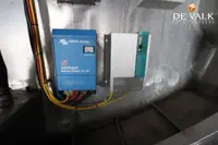 قارب طاقم للبيع