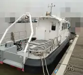 قوارب العمل للبيع