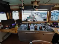 سفينة نقل بضائع بالمركبات (Ro-Ro) للبيع