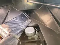 قوارب العمل للبيع