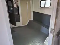 سفينة سحب للبيع