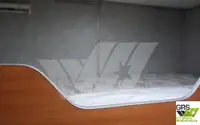 قارب طاقم للبيع