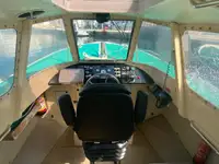 قارب طيار للبيع