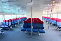 قارب مزدوج الهيكل للبيع