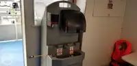 قارب مزدوج الهيكل للبيع