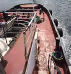 سفينة سحب للبيع