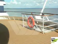 سفينة سياحية للبيع