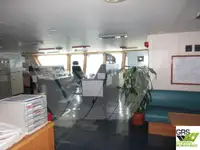 سفينة إمداد للبيع