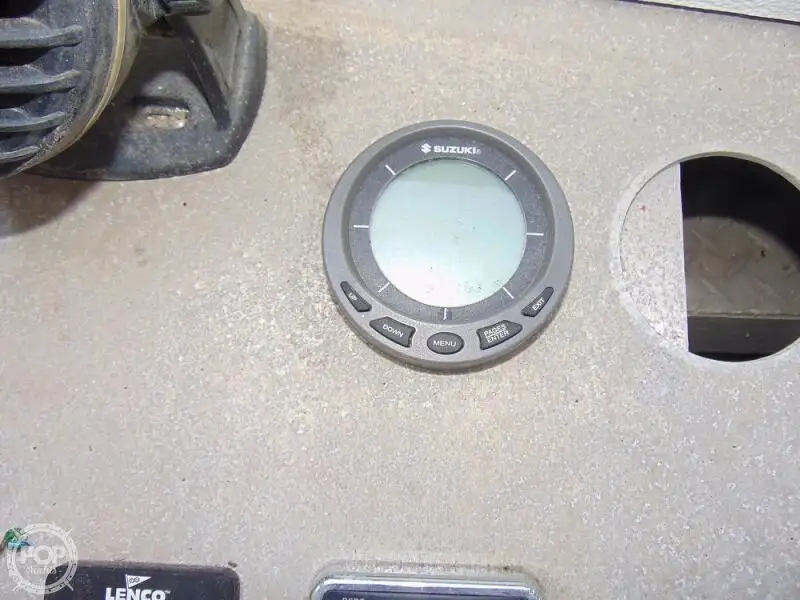 زورق دورية للبيع