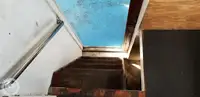 قارب مزدوج الهيكل للبيع