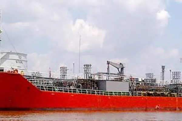 Oil/Chemical tanker for sale