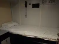 قارب طاقم للبيع