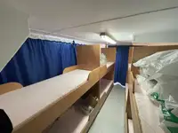 سفينة حاويات للبيع