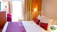سفينة سياحية للبيع
