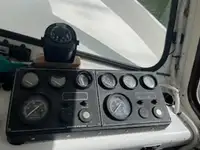قوارب العمل للبيع
