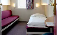 سفينة نقل بضائع بالمركبات (Ro-Ro) للبيع