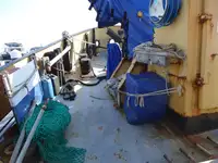 قوارب العمل للبيع