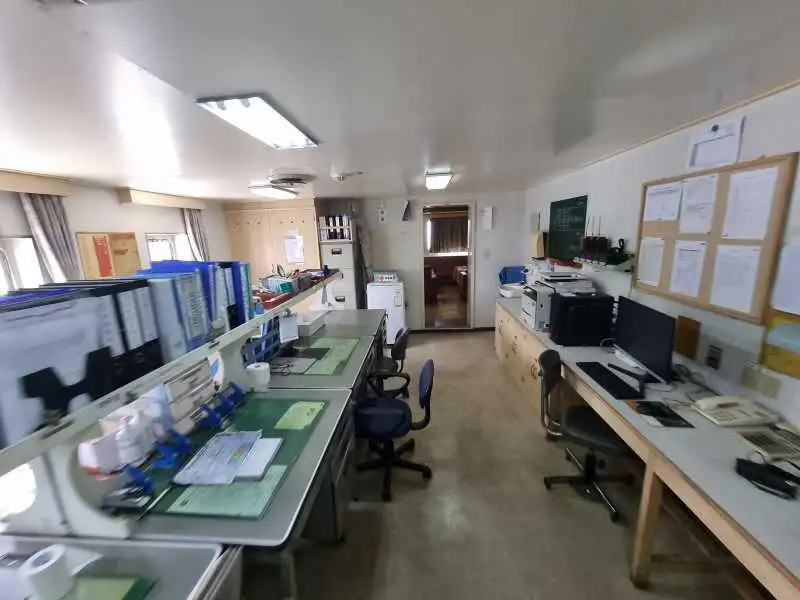 سفينة نقل بضائع بالمركبات (Ro-Ro) للبيع