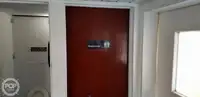 قارب مزدوج الهيكل للبيع