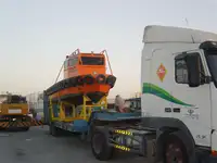 قوارب العمل للبيع