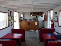 قاطعة للبيع
