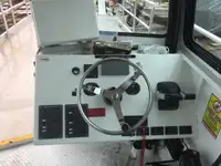 قارب طاقم للبيع