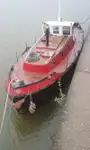 قوارب العمل للبيع