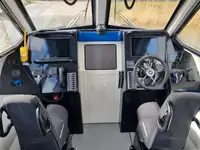 سفينة حاويات للبيع