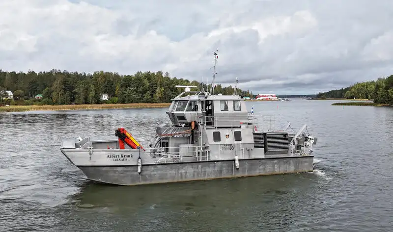 كاتاماران للبيع