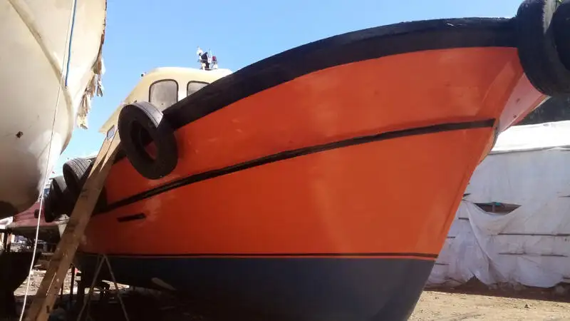 زورق السحب للبيع