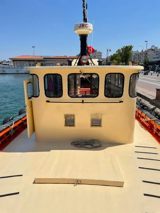 زورق السحب للبيع