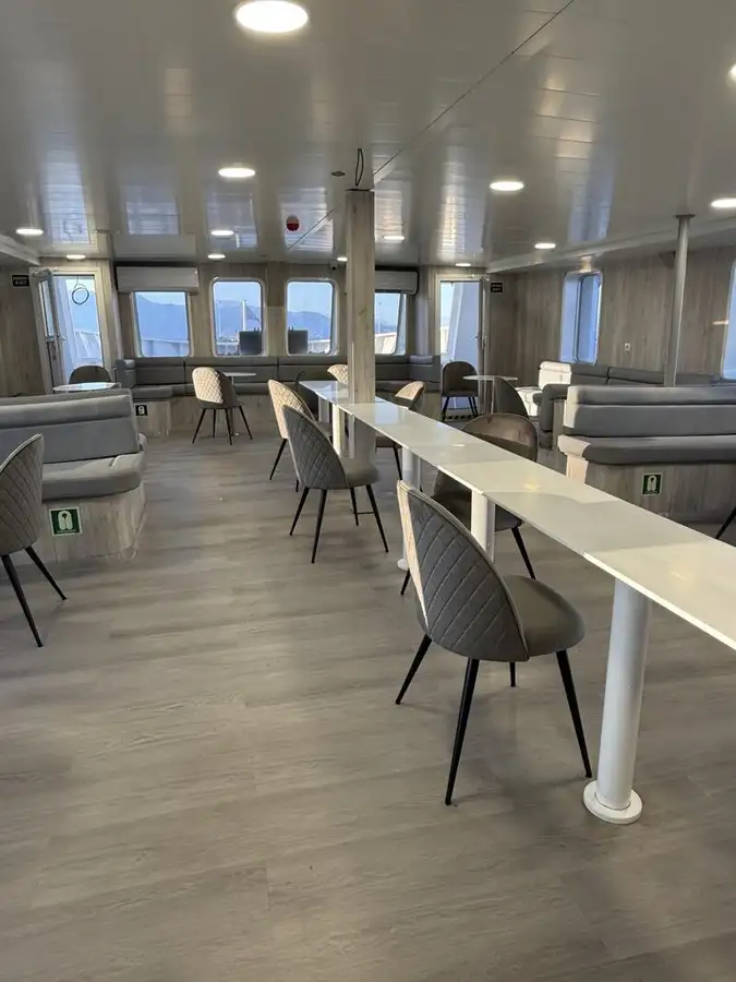 سفينة RoPax للبيع