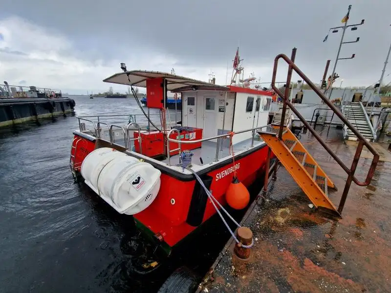 كاتاماران للبيع