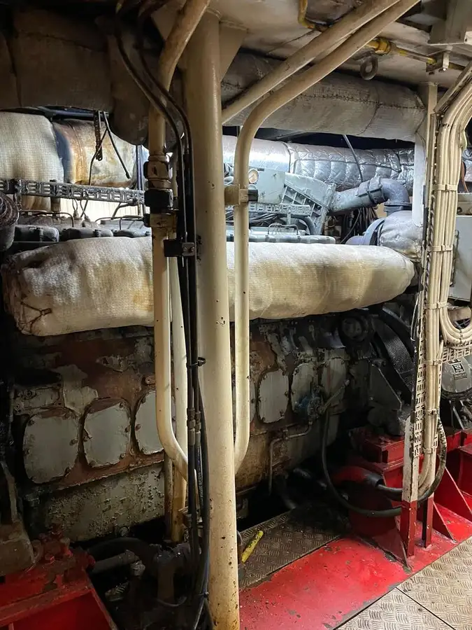 زورق السحب للبيع