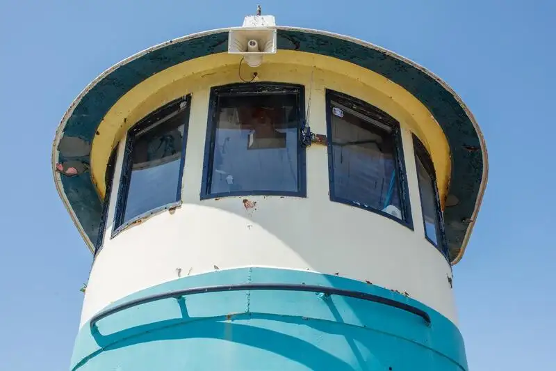 زورق السحب للبيع