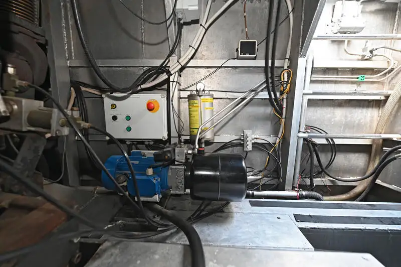 كاتاماران للبيع