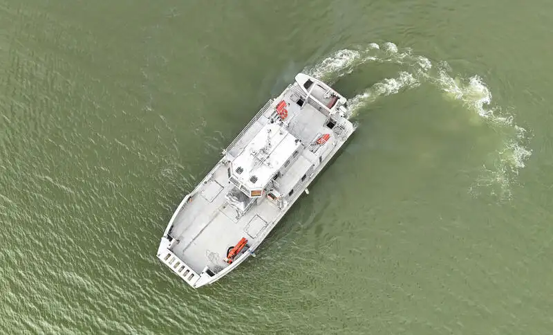 كاتاماران للبيع