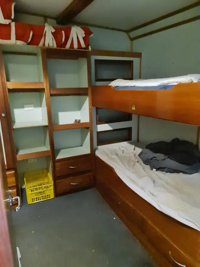 سفينة الخيوط الطويلة للبيع