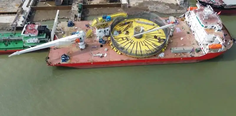 قارب نجاة للبيع