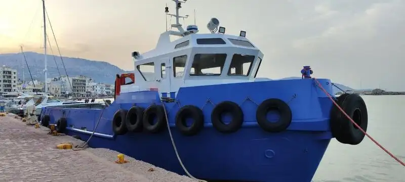 زورق السحب للبيع