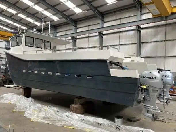 كاتاماران للبيع