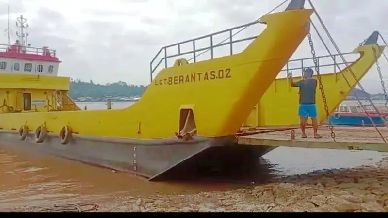 مركبة الهبوط ، الخزان للبيع