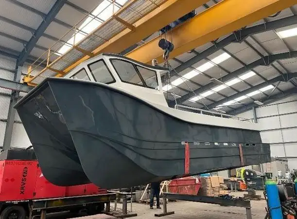 كاتاماران للبيع