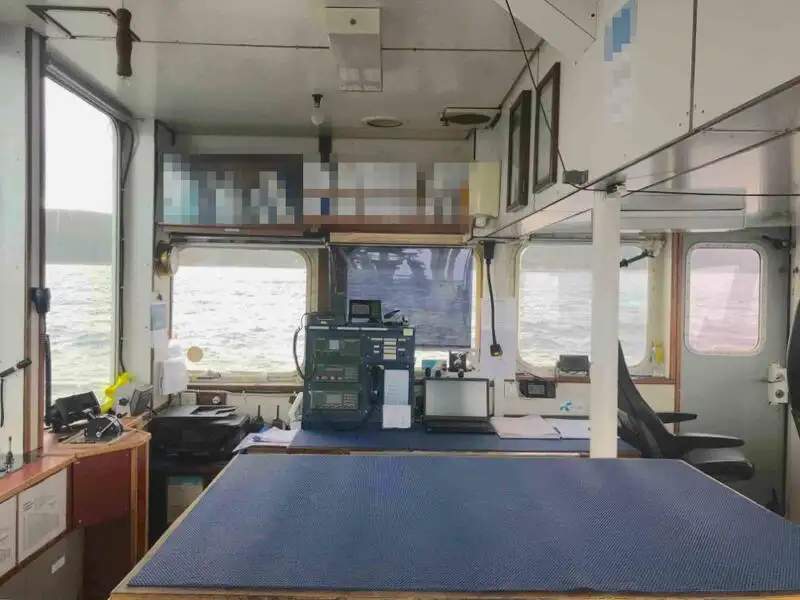 زورق السحب للبيع